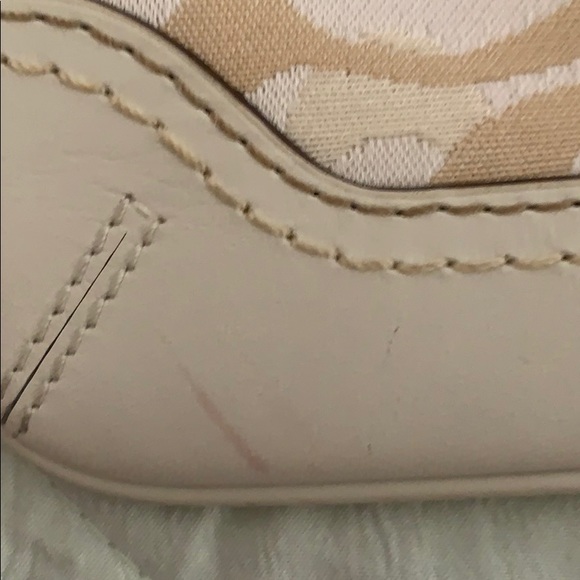 Coach Crossbody Classic Signature bag - Picture 15 of 15